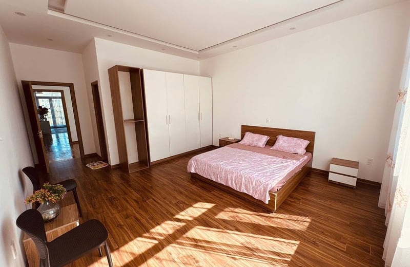 Miete eines geräumigen 4-stöckigen Hauses, Stadtteil Hoa Xuan, Da Nang, Vietnam